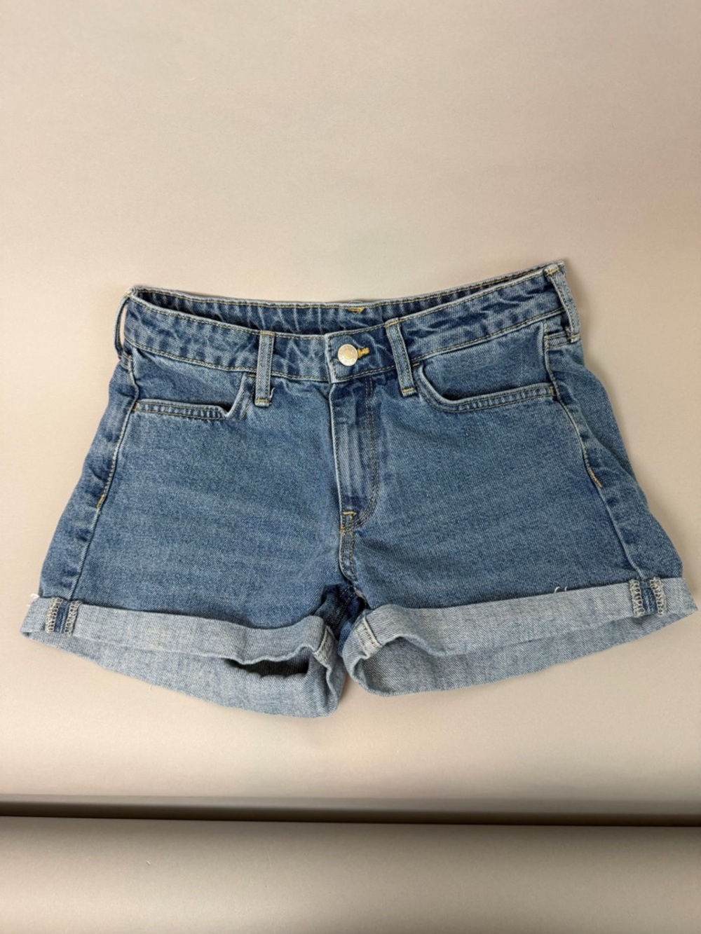 &Denim Cuffed Jean Shorts Size 4 Casual Summer